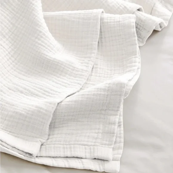 Quince Organic Airy Gauze Blanket - Queen - NWT! - Picture 5 of 6